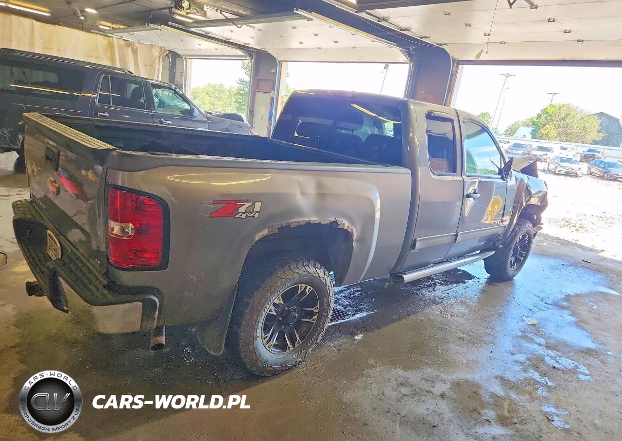 2013 Chevrolet Silverado K1500 Lt VIN:1GCRKSE79DZ389354 - 3