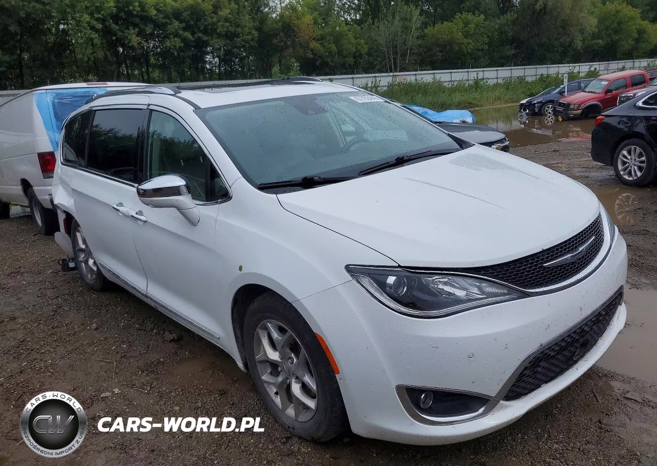 2019 Chrysler Pacifica Limited VIN:2C4RC1GG7KR627701 - 4