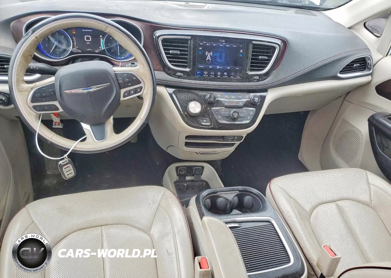 2019 Chrysler Pacifica Limited VIN:2C4RC1GG7KR627701 - 8