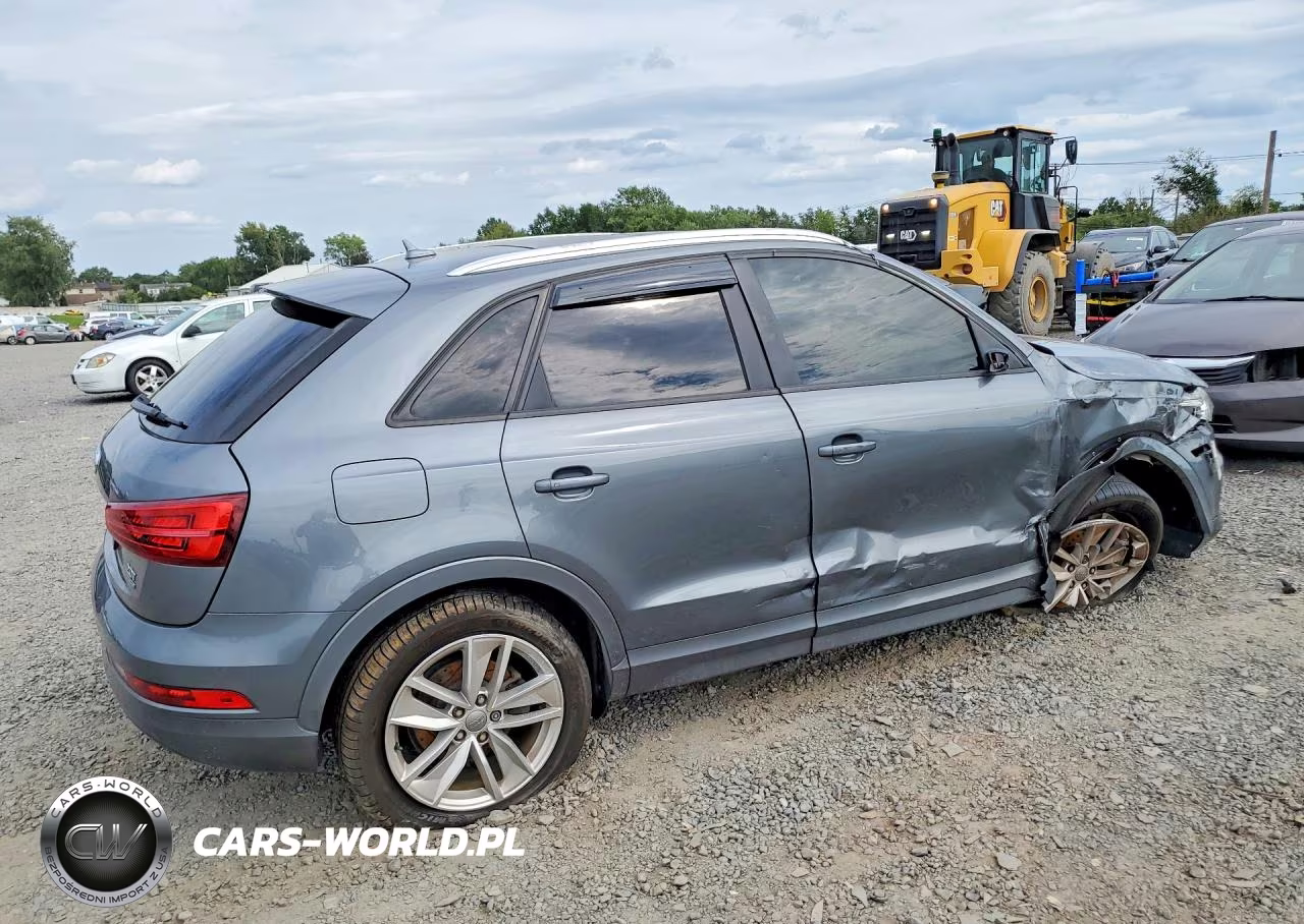 2017 Audi Q3 Premium VIN:WA1ECCFS1HR011081 - 3