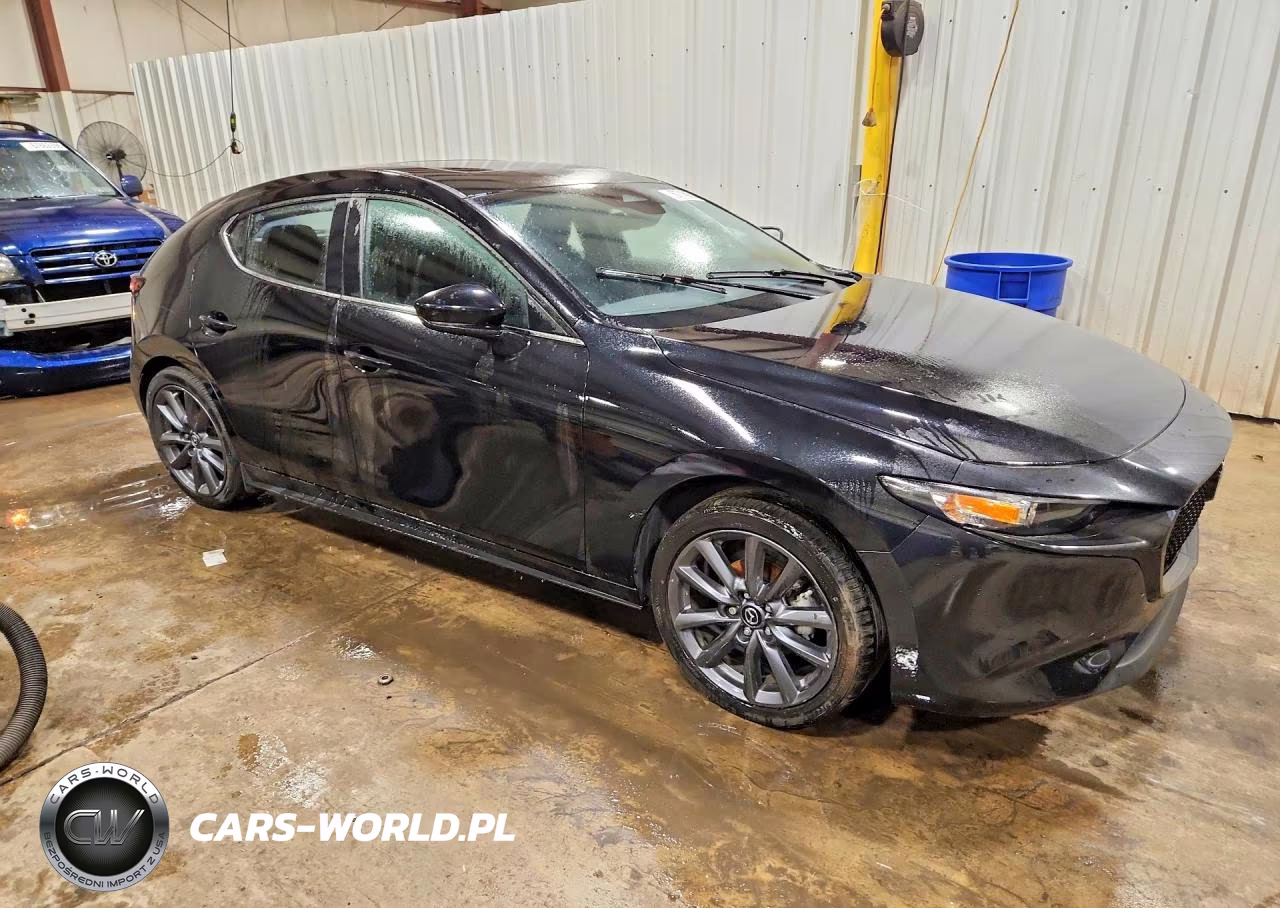 2025 Mazda 3 Preferred VIN:JM1BPALM5S1768806 - 4