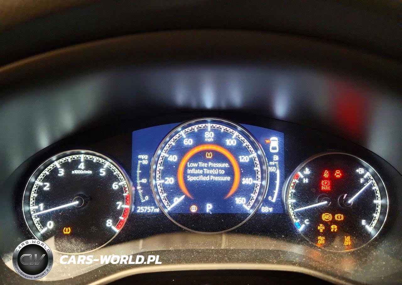 2025 Mazda 3 Preferred VIN:JM1BPALM5S1768806 - 9