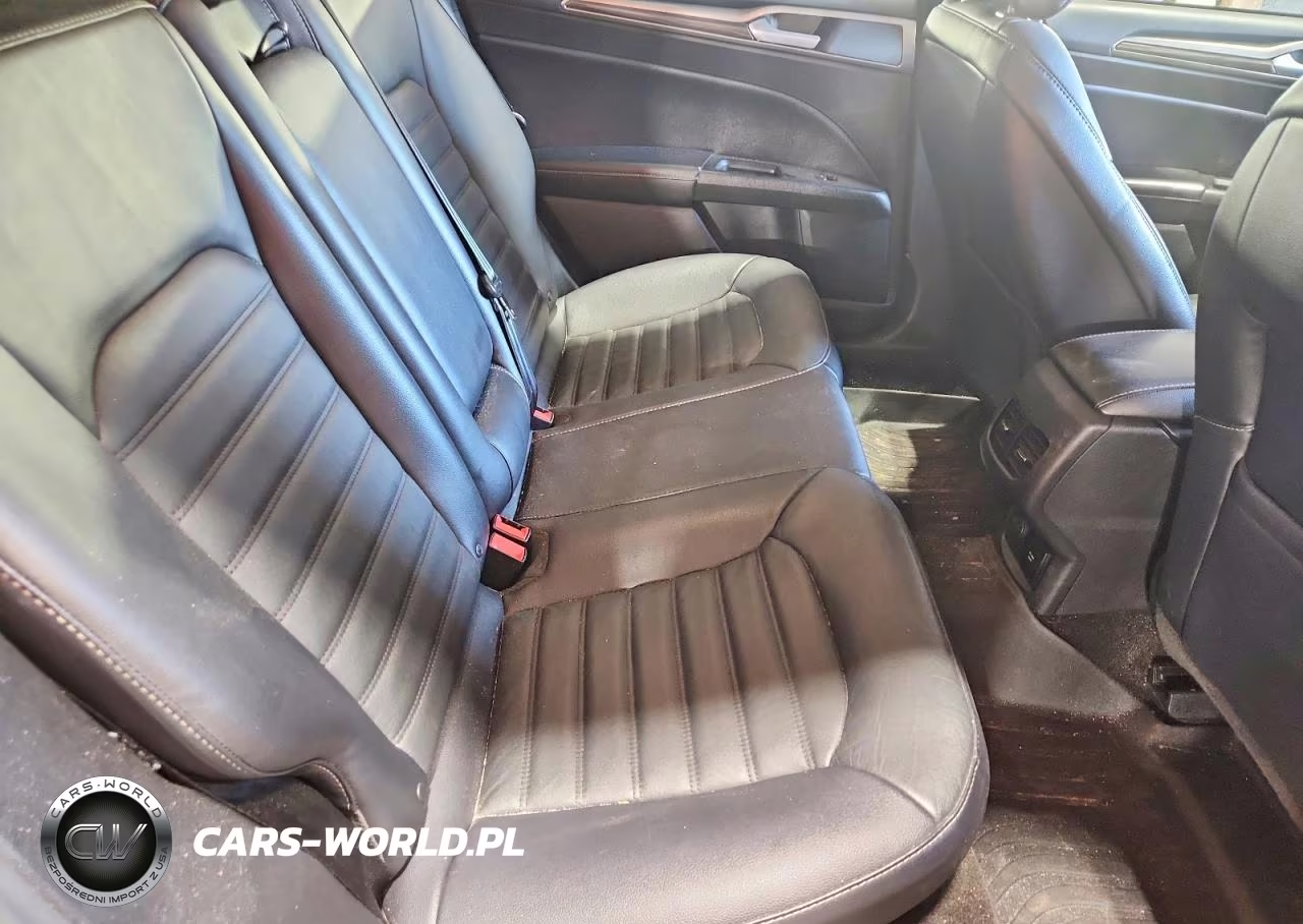 2018 Ford Fusion Se Hybrid VIN:3FA6P0LU5JR199266 - 10
