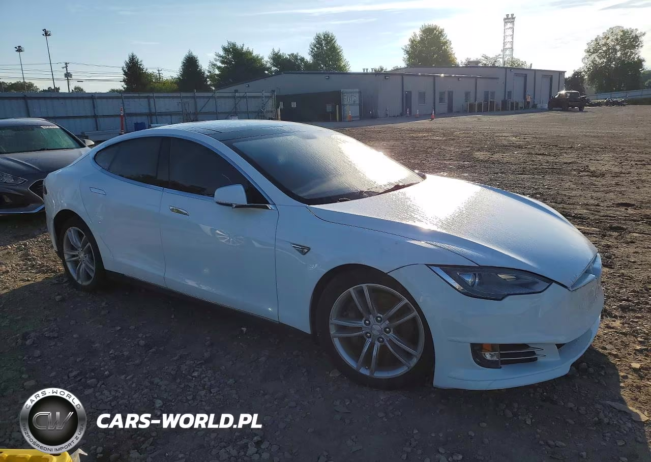 2013 Tesla Model S VIN:5YJSA1CN7DFP26366 - 4