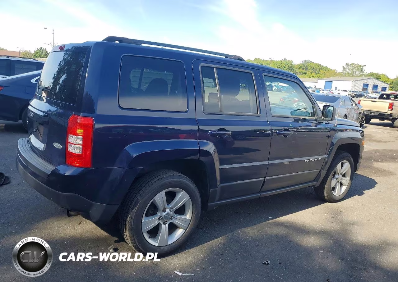 2016 Jeep Patriot Latitude VIN:1C4NJRFB3GD618562 - 3