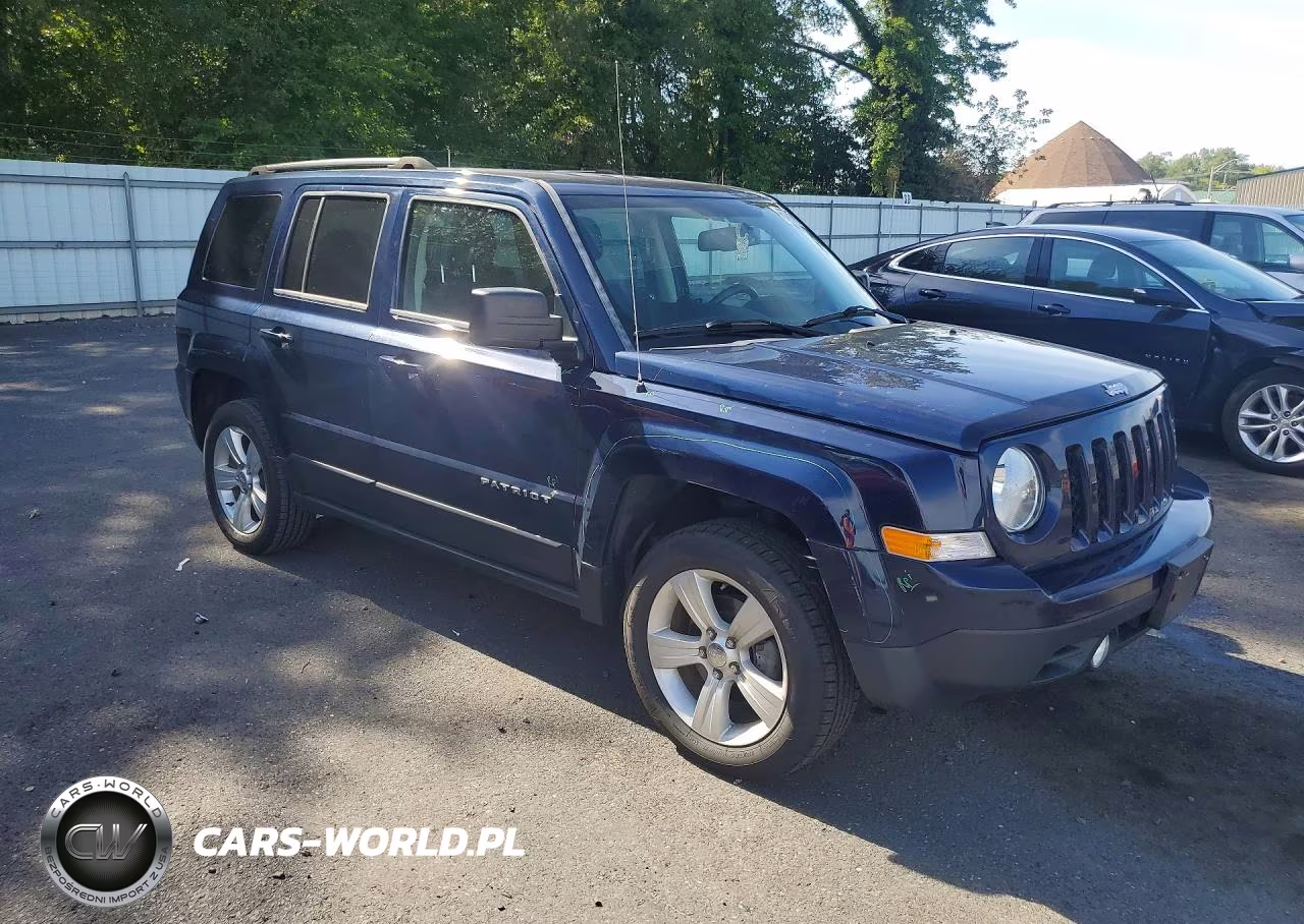 2016 Jeep Patriot Latitude VIN:1C4NJRFB3GD618562 - 4