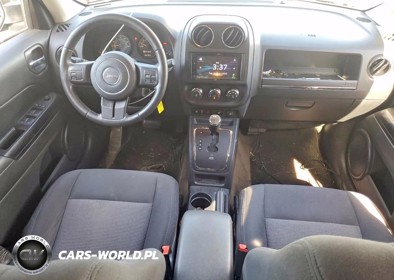 2016 Jeep Patriot Latitude VIN:1C4NJRFB3GD618562 - 8
