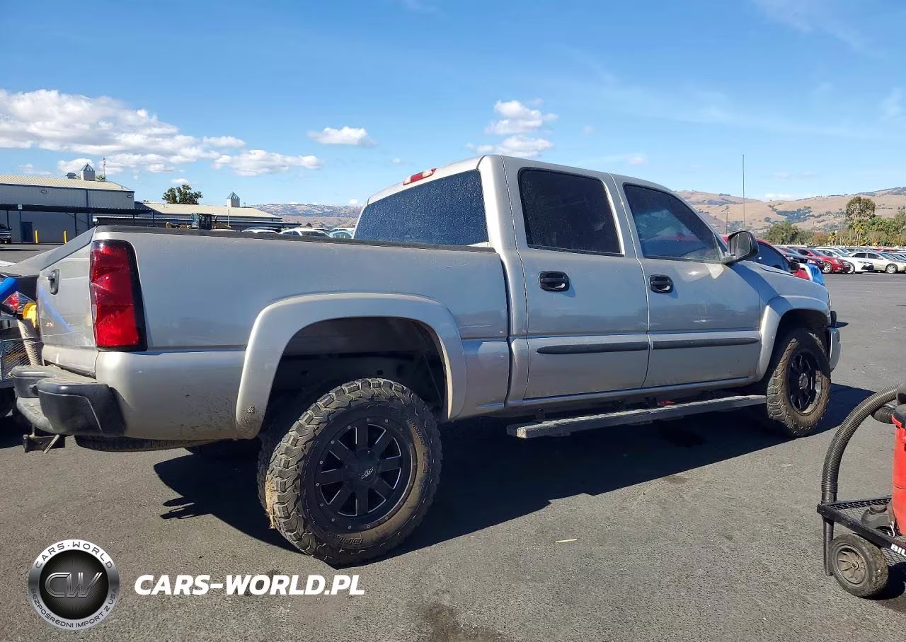 2007 GMC New Sierra K1500 Classic VIN:2GTEK13Z171112790 - 3