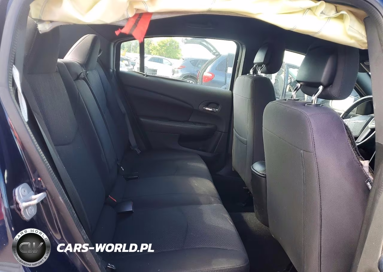 2014 Chrysler 200 Touring VIN:1C3CCBBB7EN107785 - 10