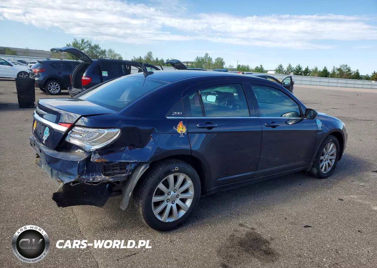 2014 Chrysler 200 Touring VIN:1C3CCBBB7EN107785 - 3
