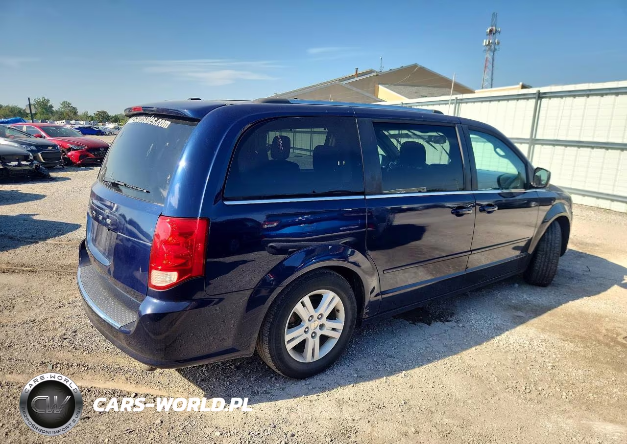 2013 Dodge Grand Caravan Crew VIN:2C4RDGDG1DR587400 - 3