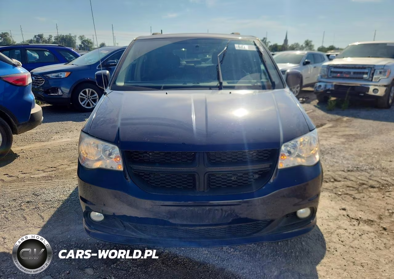 2013 Dodge Grand Caravan Crew VIN:2C4RDGDG1DR587400 - 5