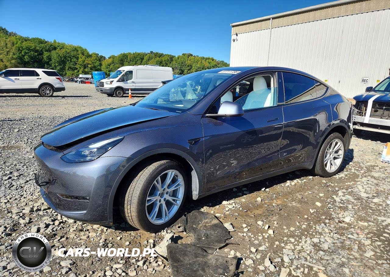 2023 Tesla Model Y – zdjęcie 1 z 12
