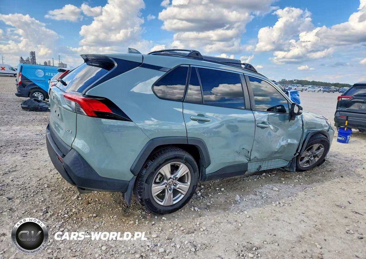 2022 Toyota Rav4 Xle VIN:2T3W1RFV6NW185852 - 3