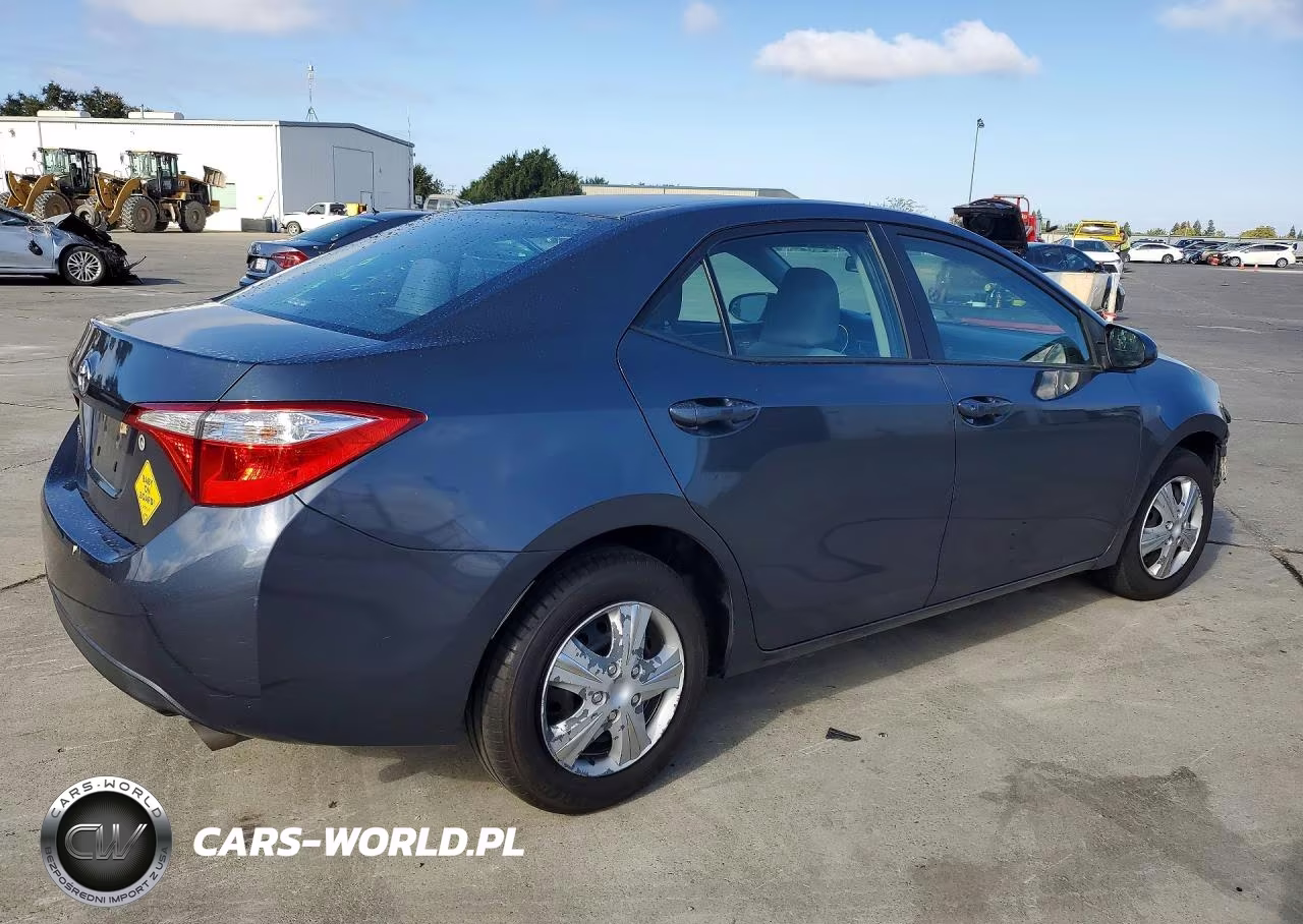 2015 Toyota Corolla L VIN:5YFBURHE6FP217777 - 3