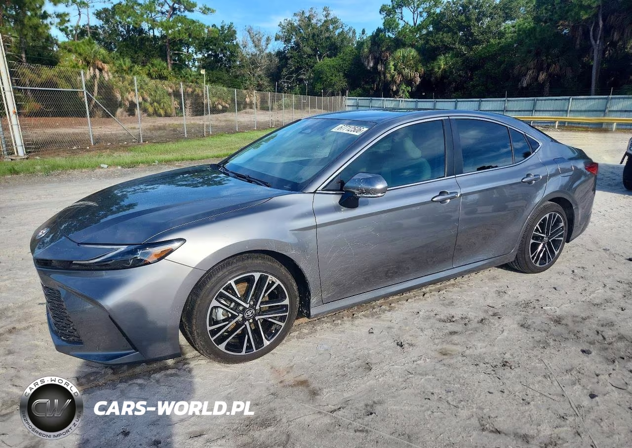 2026 Toyota Camry Xle – zdjęcie 1 z 12