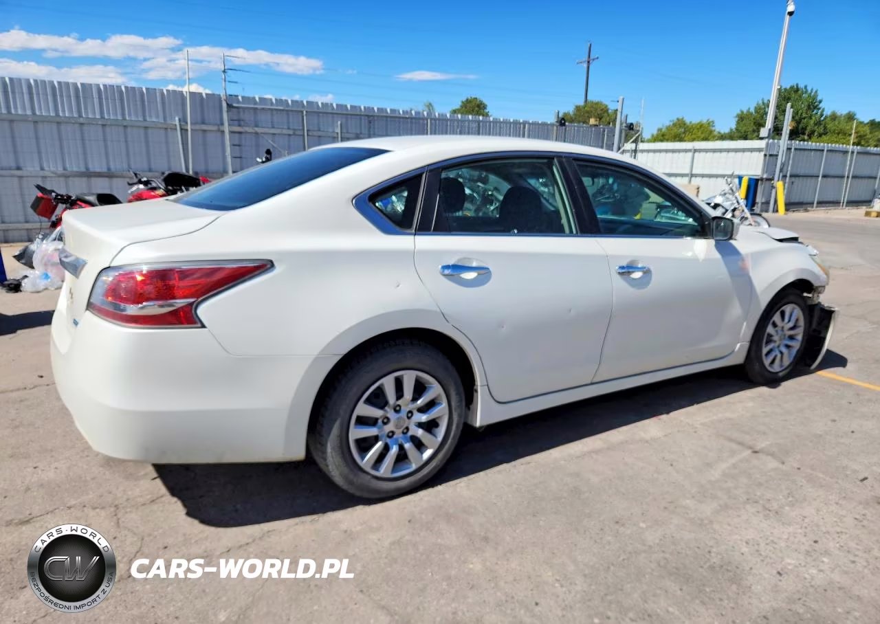 2014 Nissan Altima 2.5 S VIN:1N4AL3AP2EC164421 - 3