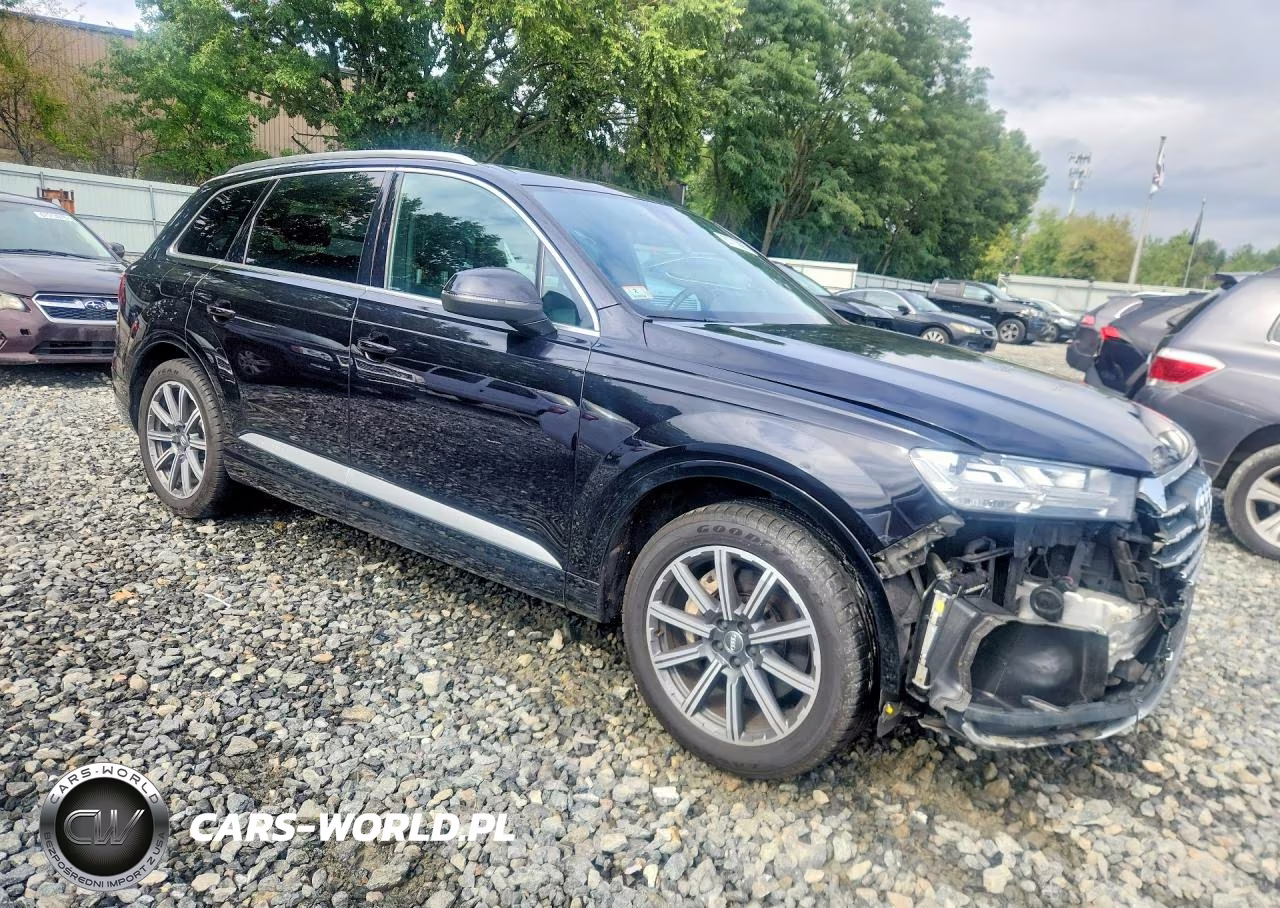 2017 Audi Q7 Premium Plus VIN:WA1LAAF76HD004704 - 4