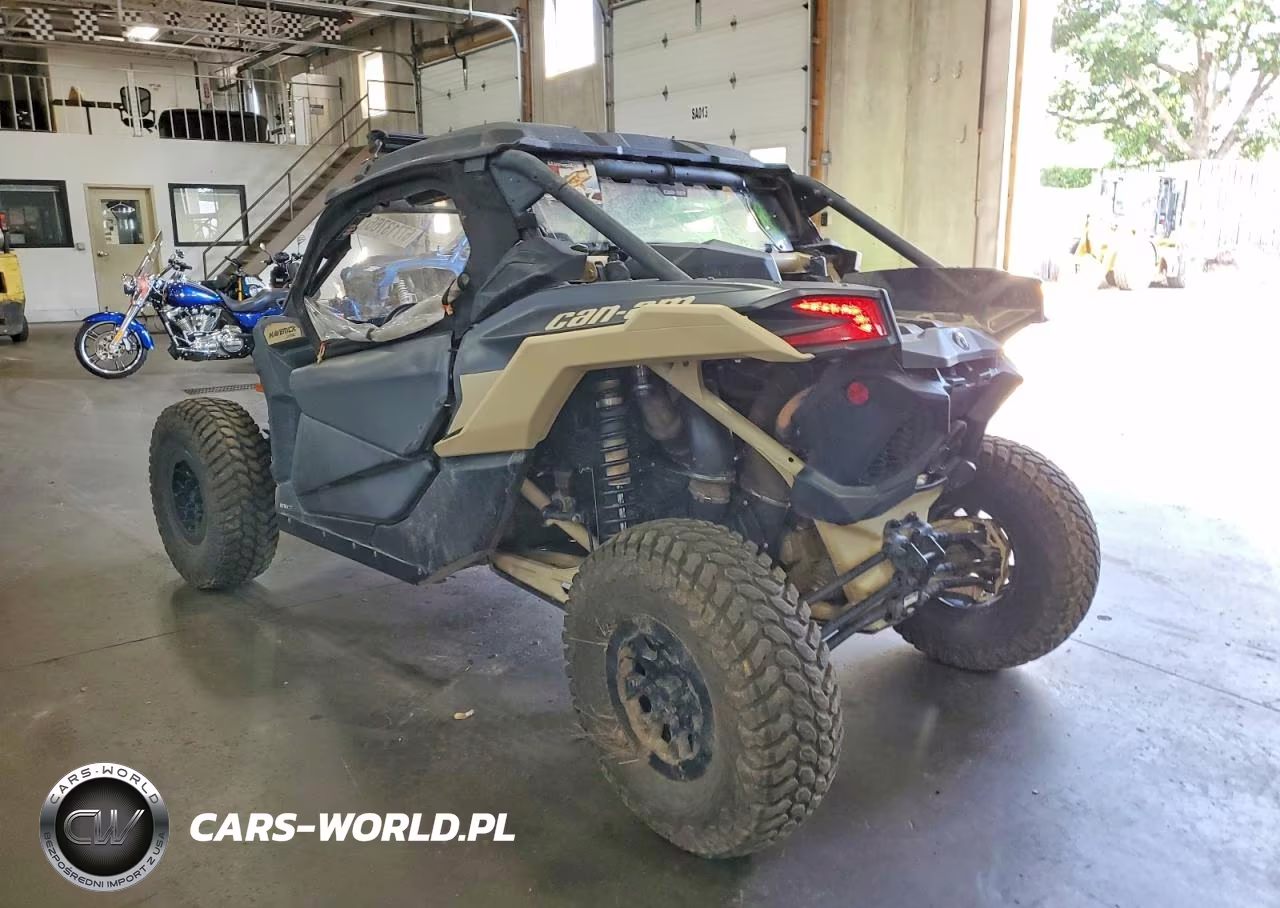 2023 Can-Am Maverick X3 X Rc 64 Turbo Rr VIN:3JBVPAV40PE000734 - 3