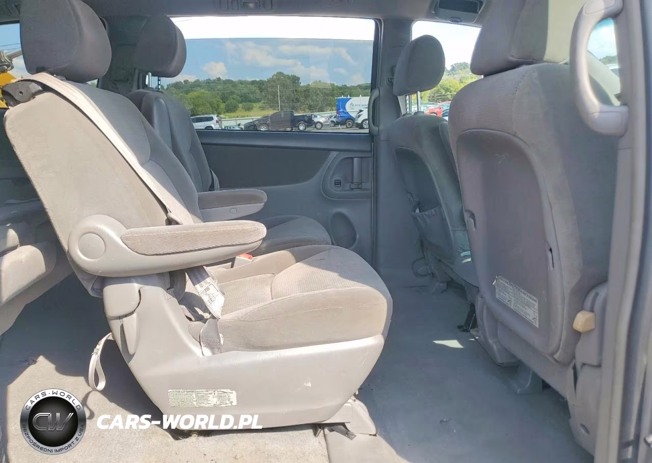 2004 Toyota Sienna Le 7 Passenger VIN:5TDZA23C74S148171 - 11