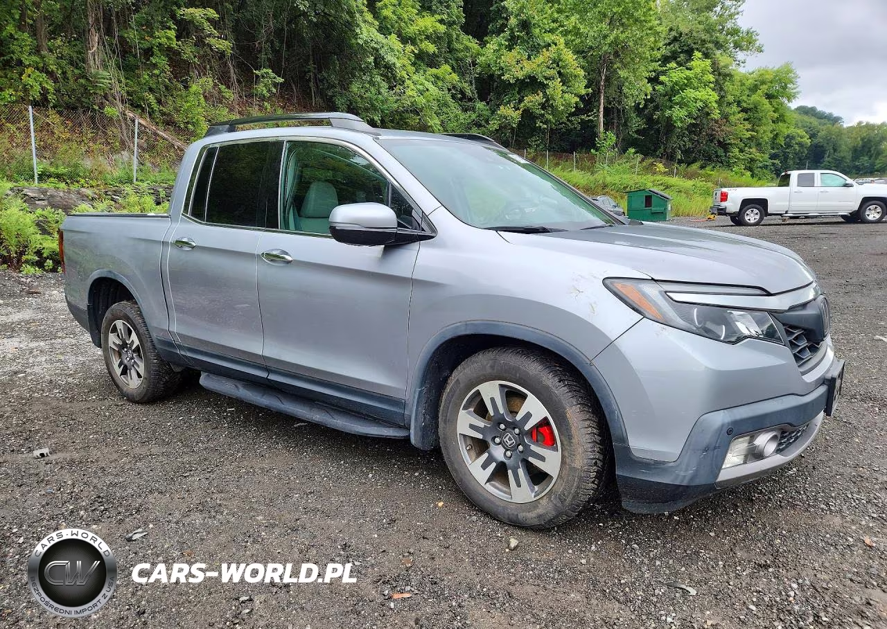 2017 Honda Ridgeline Rtl VIN:5FPYK3F76HB002102 - 4