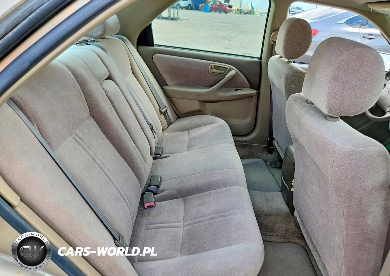 1999 Toyota Camry Le VIN:JT2BG28K4X0366651 - 10