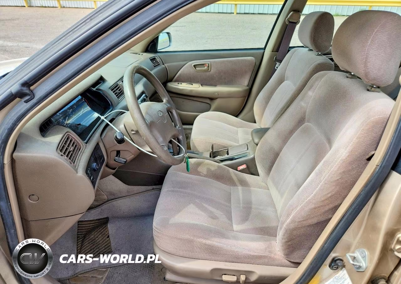 1999 Toyota Camry Le VIN:JT2BG28K4X0366651 - 7