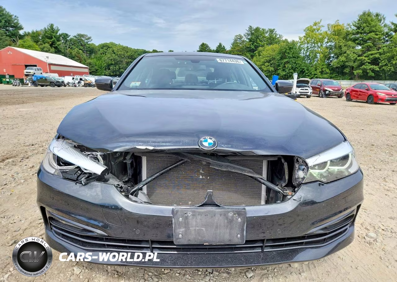 2018 BMW 530Xe VIN:WBAJB1C54JB084449 - 5