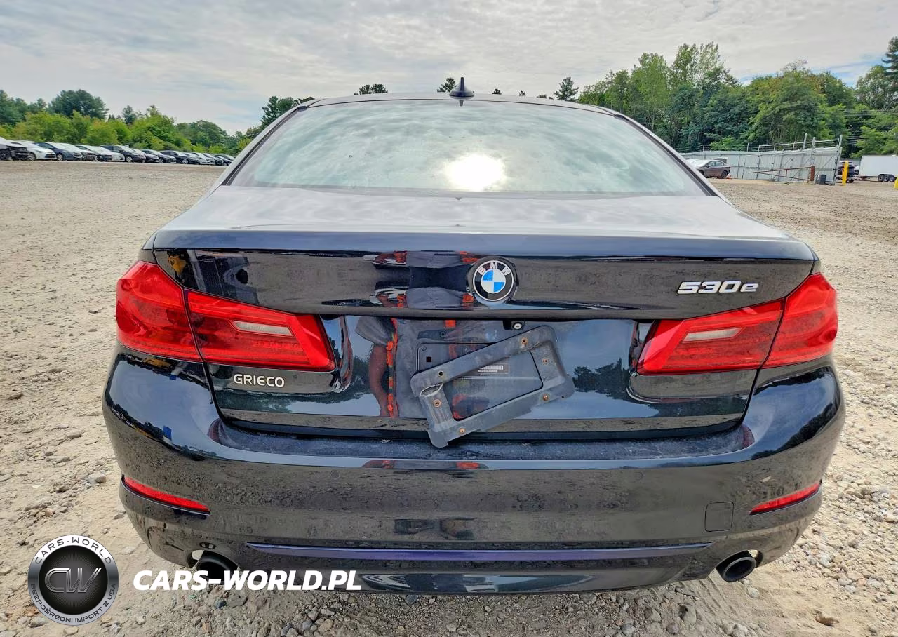 2018 BMW 530Xe VIN:WBAJB1C54JB084449 - 6