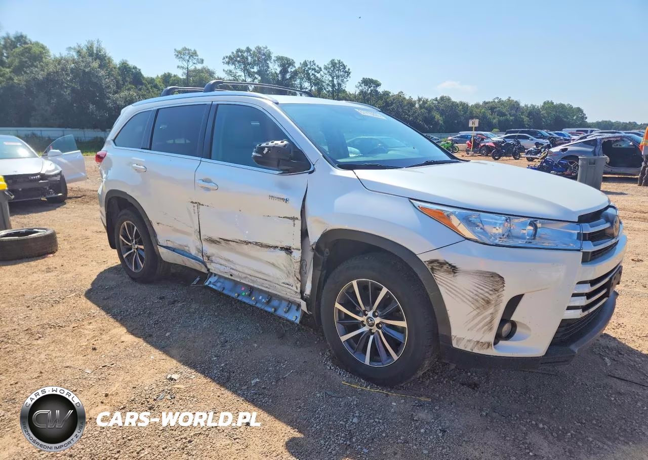 2017 Toyota Highlander Hybrid Xle VIN:5TDJGRFH9HS034285 - 4