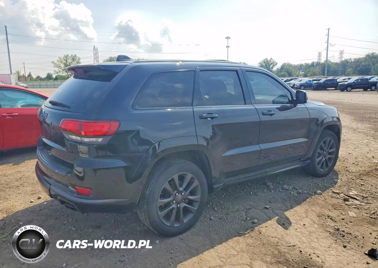2018 Jeep Grand Cherokee Overland VIN:1C4RJECG5JC185558 - 3