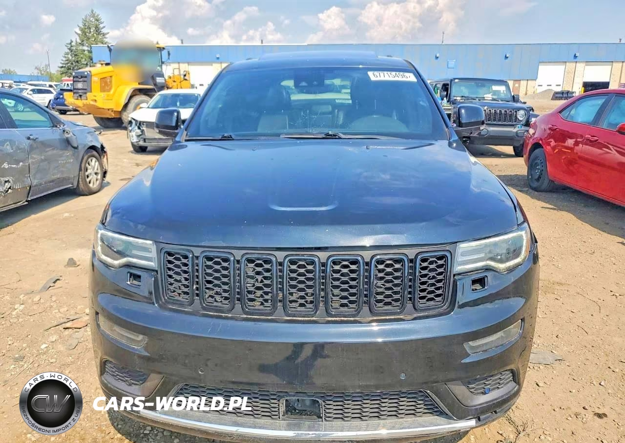 2018 Jeep Grand Cherokee Overland VIN:1C4RJECG5JC185558 - 5