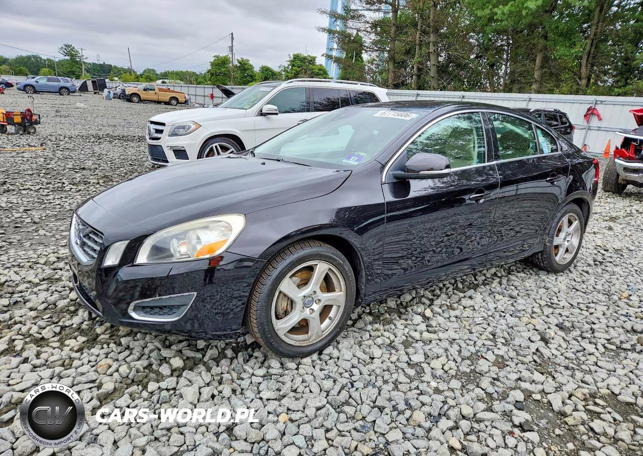 2012 Volvo S60 T5 VIN:YV1622FS7C2044704 - 1