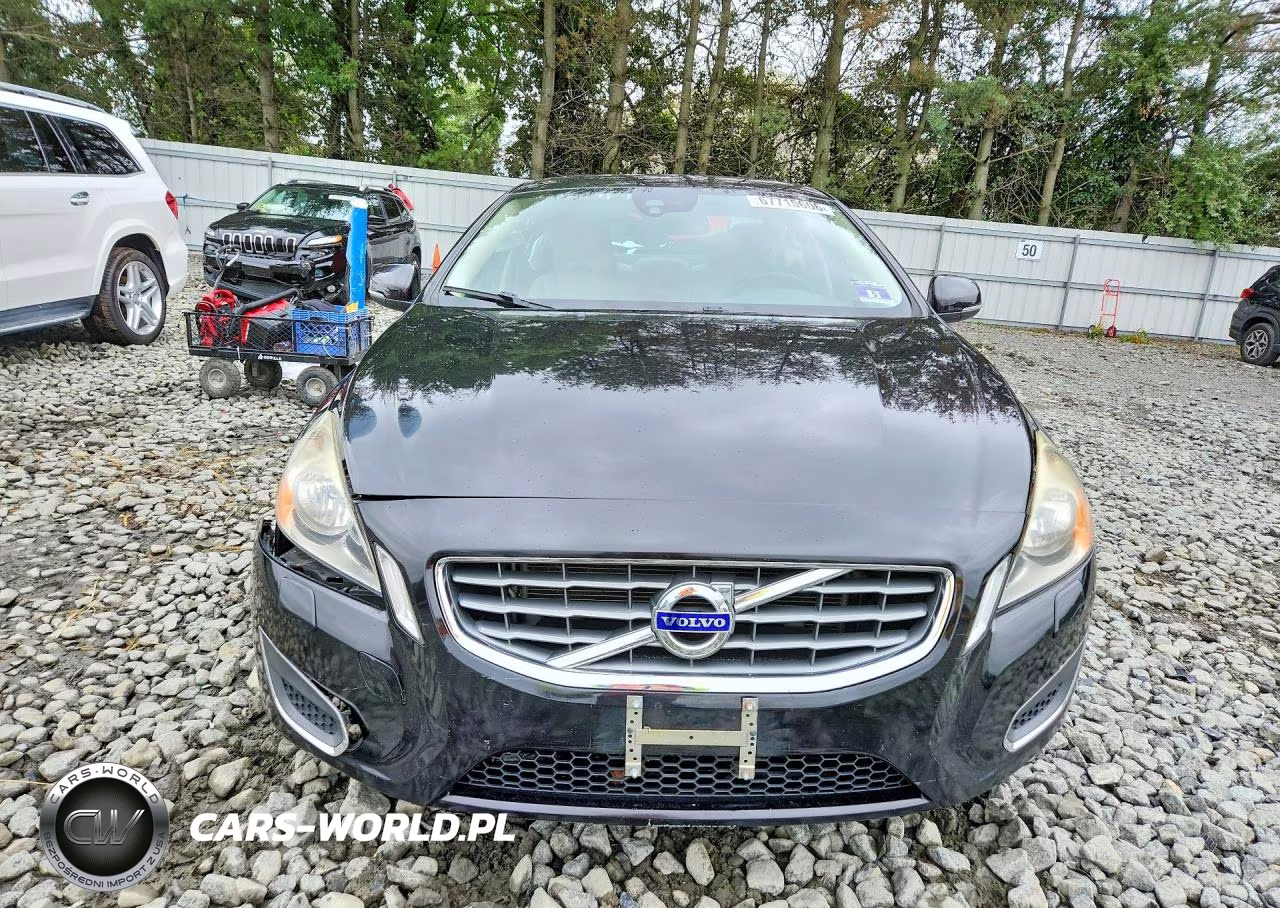 2012 Volvo S60 T5 VIN:YV1622FS7C2044704 - 5