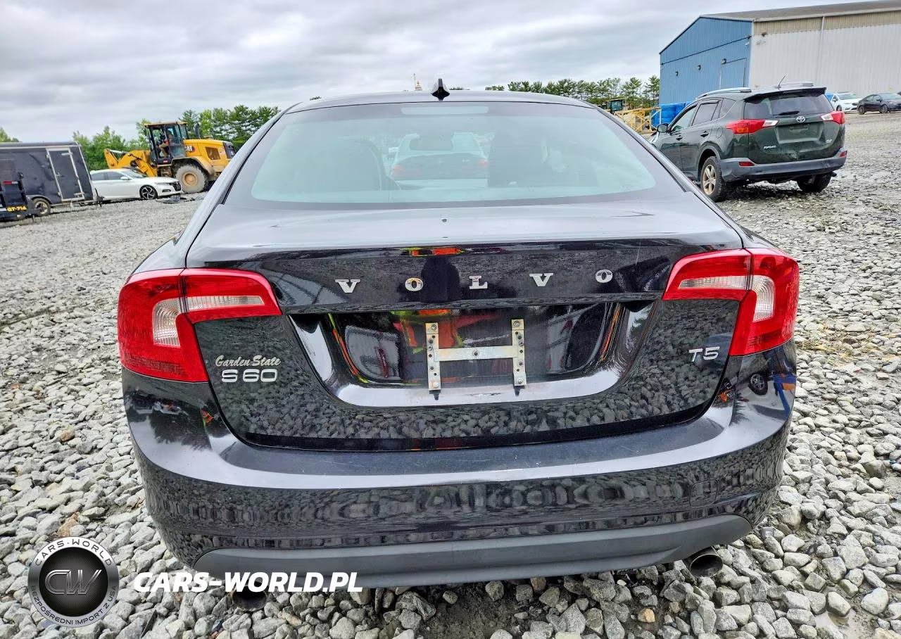2012 Volvo S60 T5 VIN:YV1622FS7C2044704 - 6