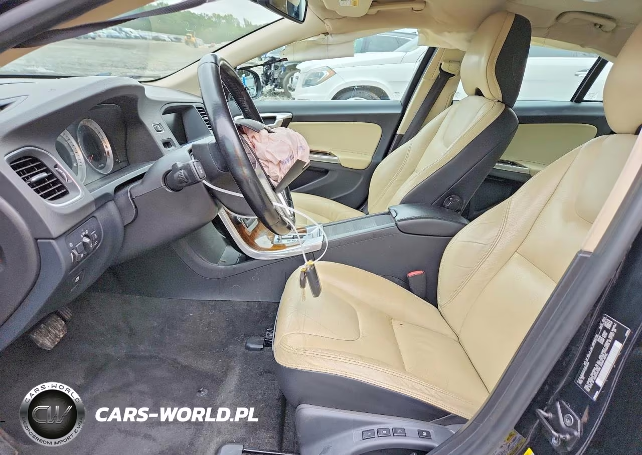 2012 Volvo S60 T5 VIN:YV1622FS7C2044704 - 7