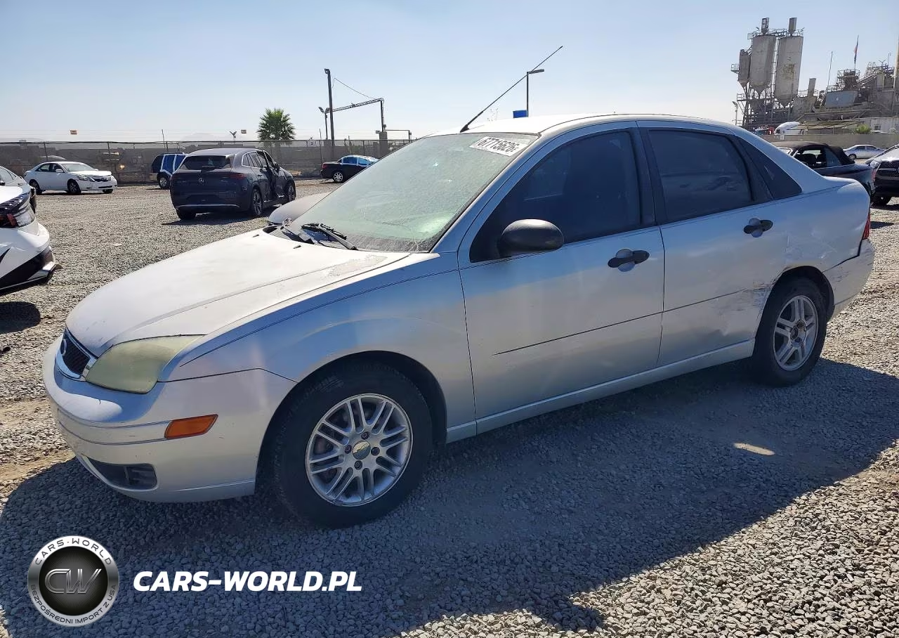 2005 Ford Focus Zx4 VIN:1FAFP34N25W246197 - 1