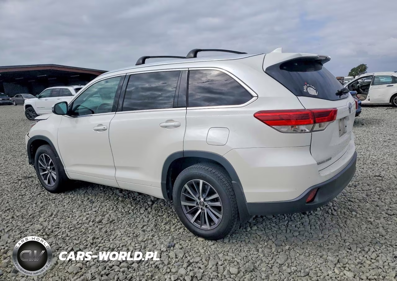 2017 Toyota Highlander Xle VIN:5TDKZRFH3HS512375 - 2