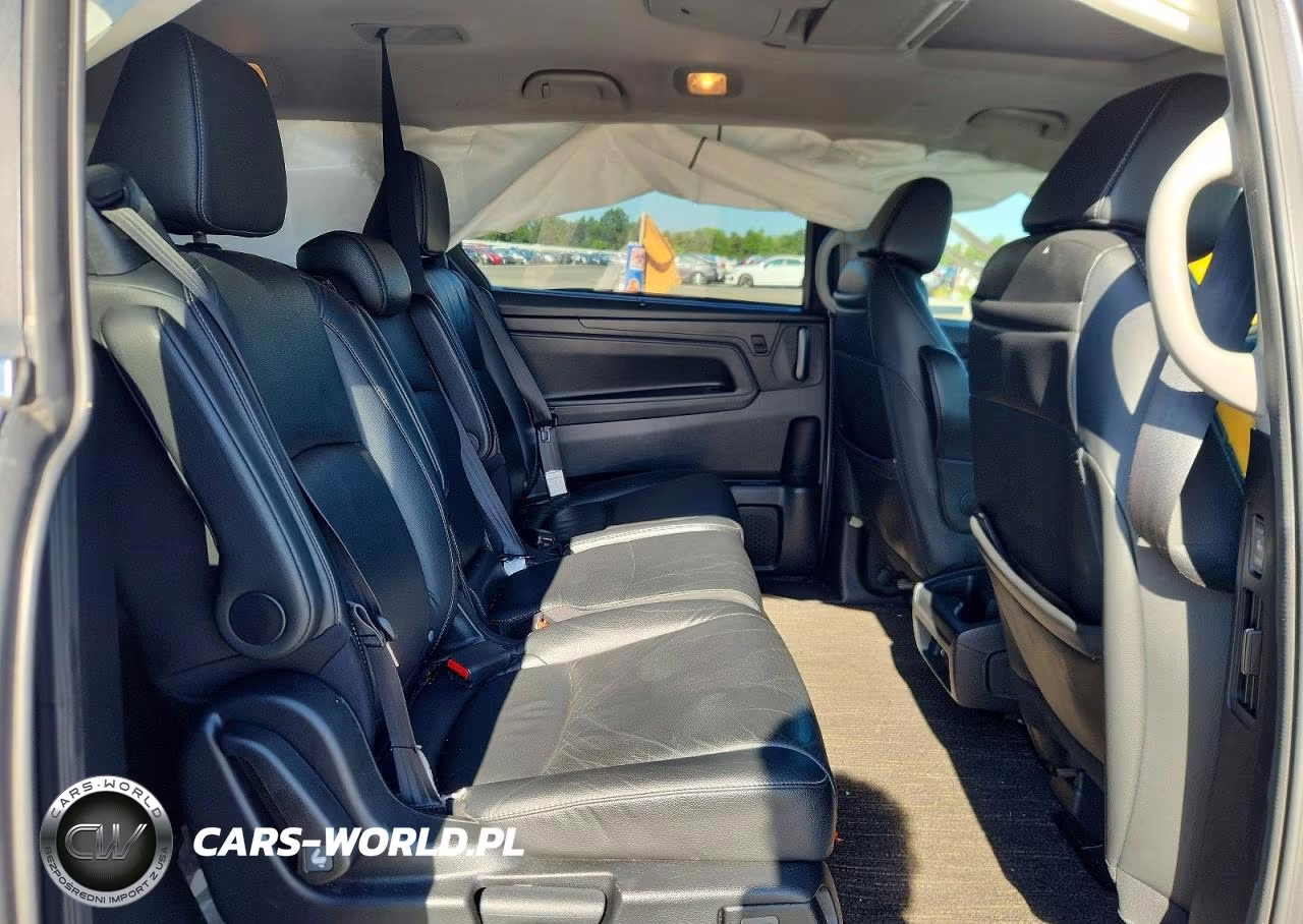 2022 Honda Odyssey Touring VIN:5FNRL6H88NB045028 - 11