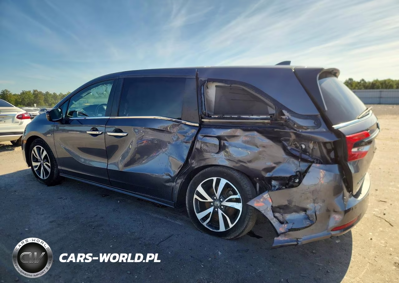 2022 Honda Odyssey Touring VIN:5FNRL6H88NB045028 - 2