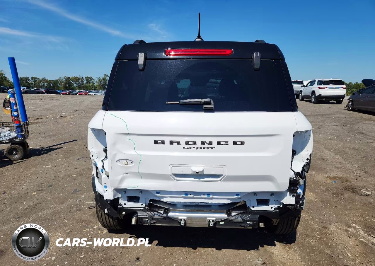 2026 Ford Bronco Sport Outer Banks VIN:3FMCR9CN2TRE22785 - 6