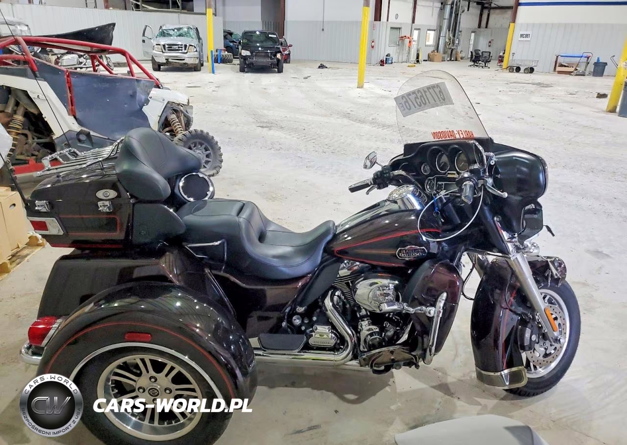 2011 Harley-Davidson Flhtcutg – zdjęcie 1 z 9