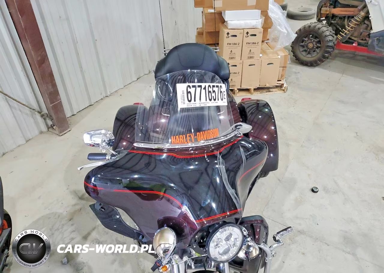 2011 Harley-Davidson Flhtcutg VIN:1HD1MAM15BB851802 - 5
