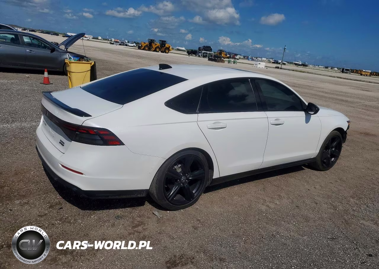 2024 Honda Accord Hybrid Sport-L VIN:1HGCY2F73RA096348 - 3