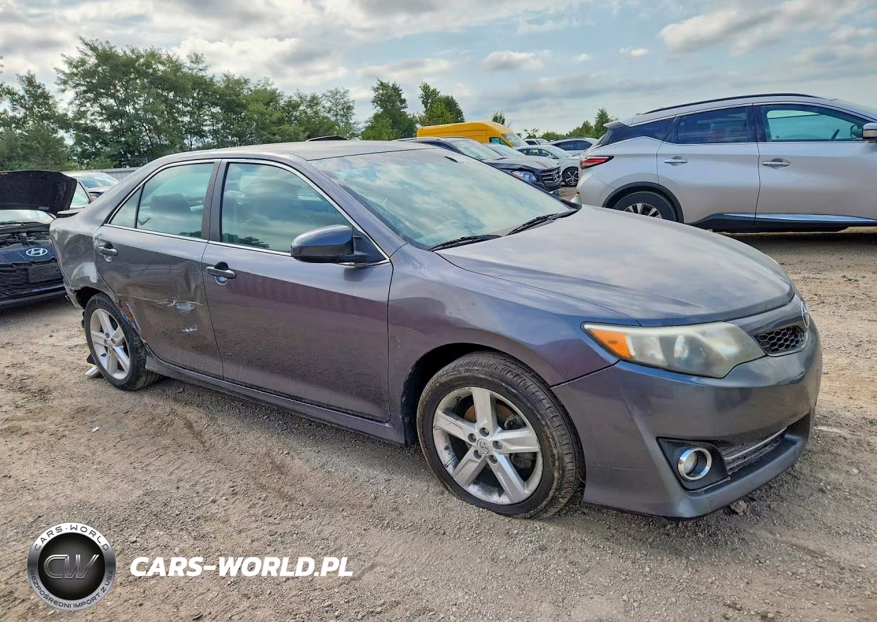 2014 Toyota Camry Se VIN:4T1BF1FK8EU401717 - 4