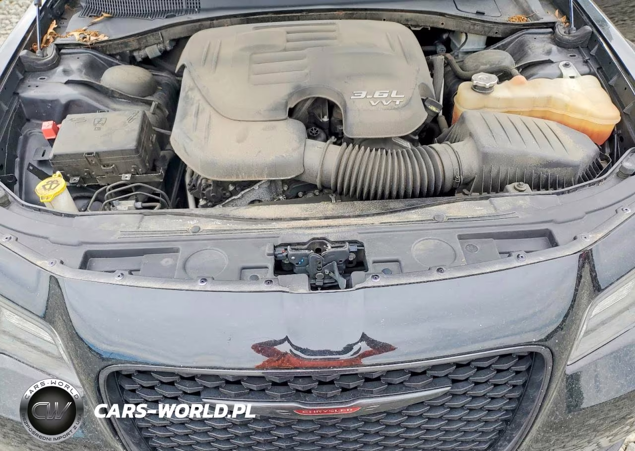 2021 Chrysler 300 S VIN:2C3CCABG7MH589137 - 11