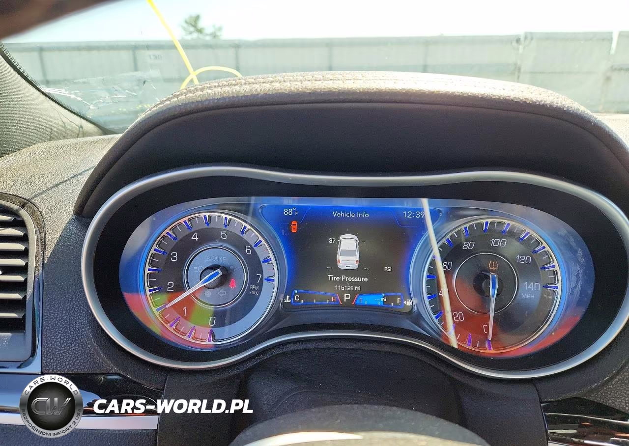 2021 Chrysler 300 S VIN:2C3CCABG7MH589137 - 9