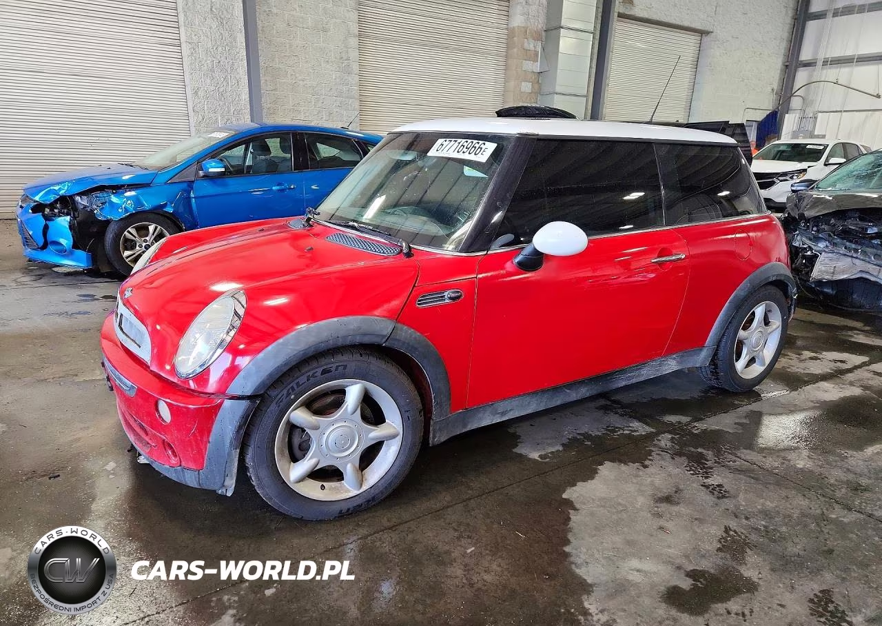 2005 Mini Cooper VIN:WMWRC33495TJ66972 - 1