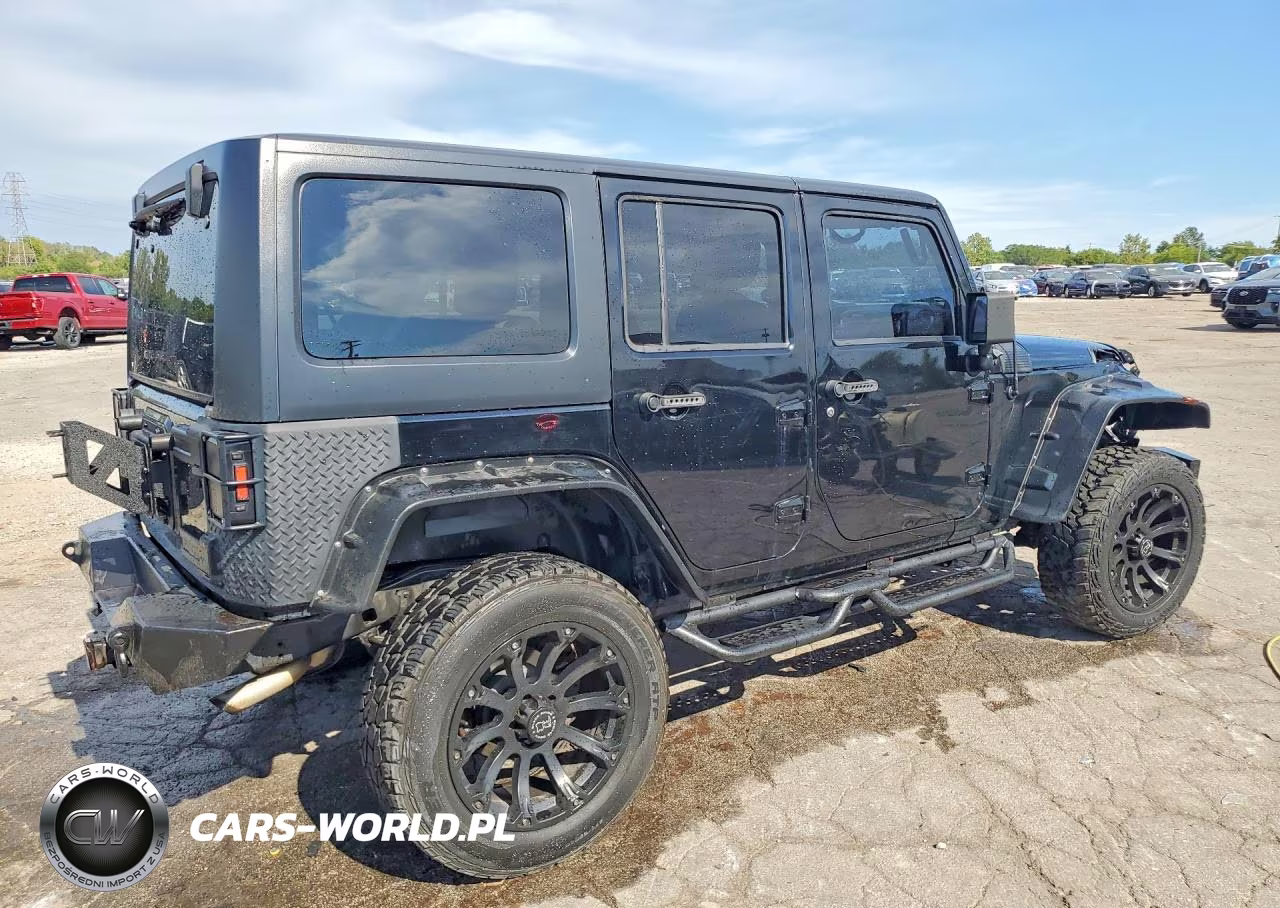 2011 Jeep Wrangler Unlimited Sport VIN:1J4BA3H15BL601307 - 3