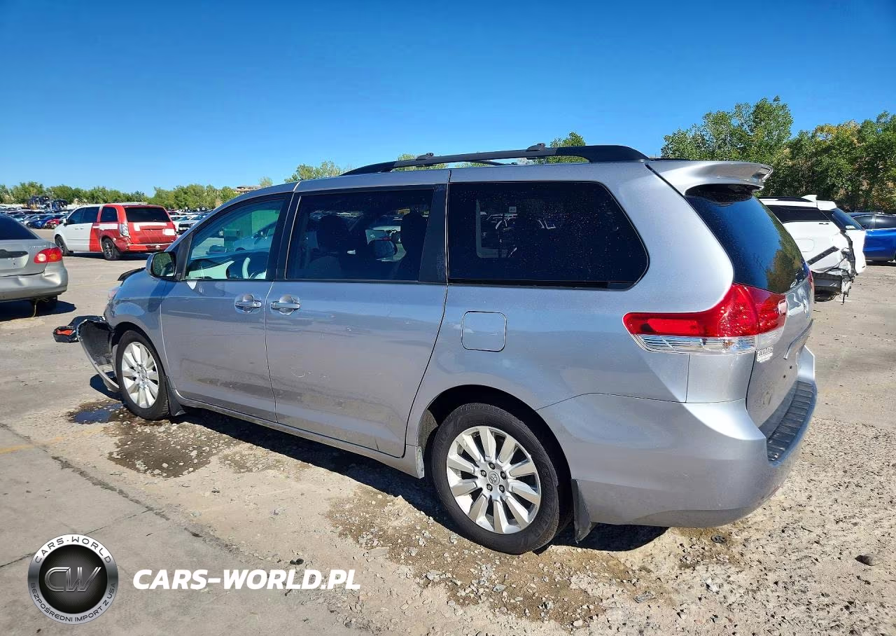2013 Toyota Sienna Le VIN:5TDJK3DC2DS067769 - 2